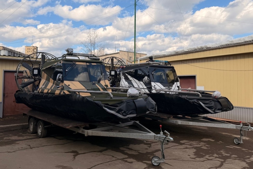 В Коми лесопожарный центр поступили вездеходы, аэролодки, автобусы и автомобили