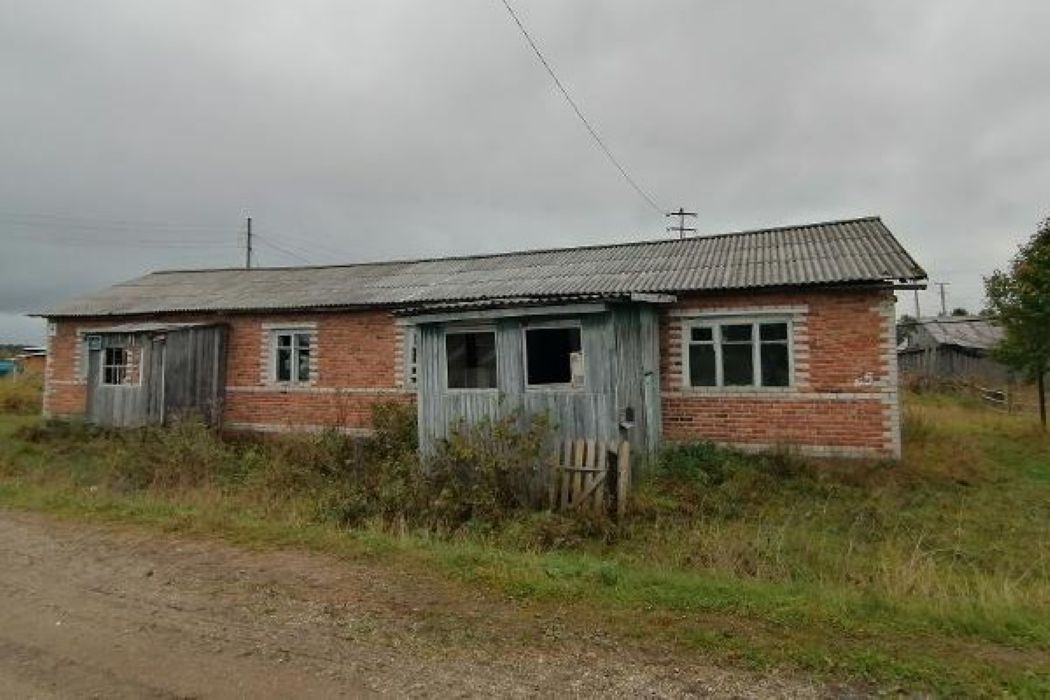 Минимущества Коми выставило на торги школу, типографию и отделение скорой помощи