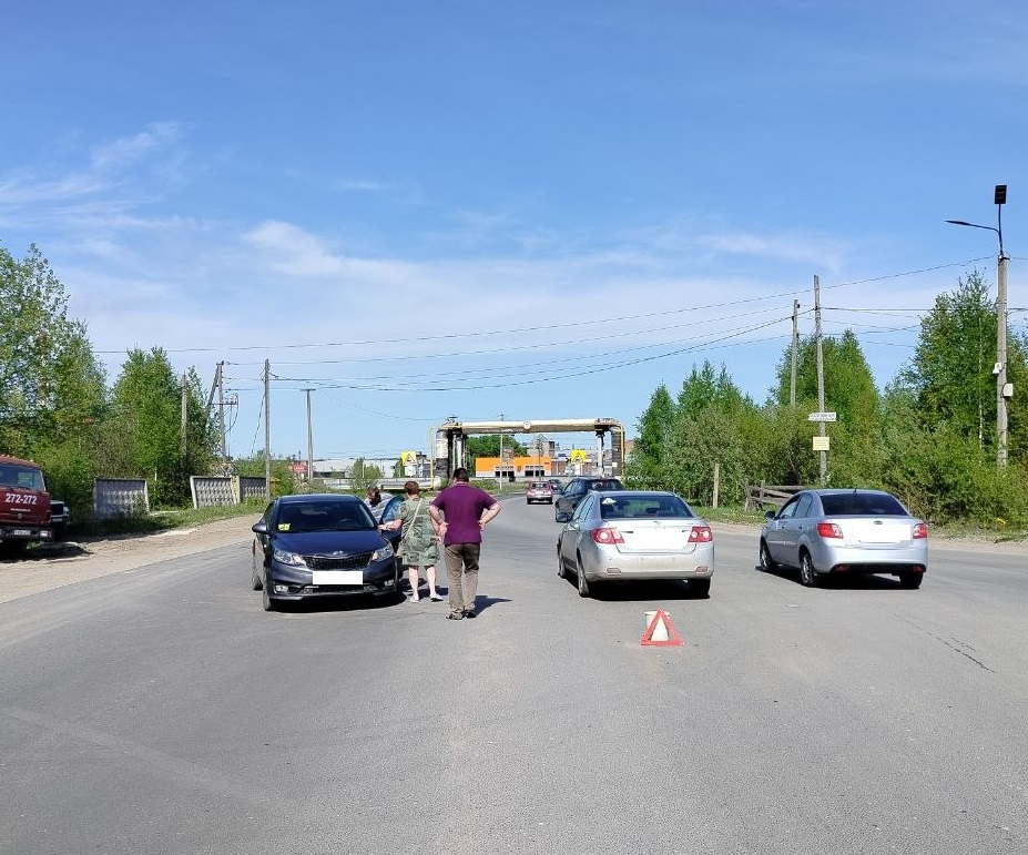 В Эжве неудачный маневр привел к ДТП