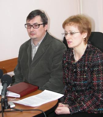 Профессиональная деятельность сотрудников управления Роспотребнадзора, в том числе Владимира Курбанова и Елены Никифоровой, расписана до мелочей