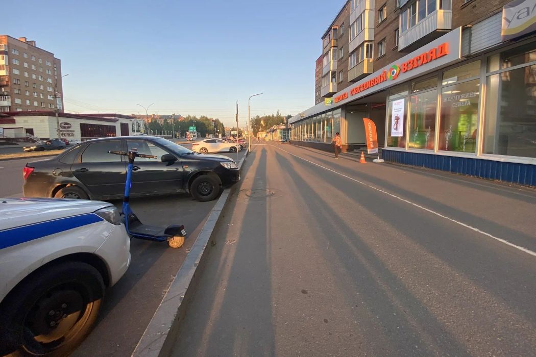 Школьница на самокате наехала на двухлетнюю девочку в Ухте