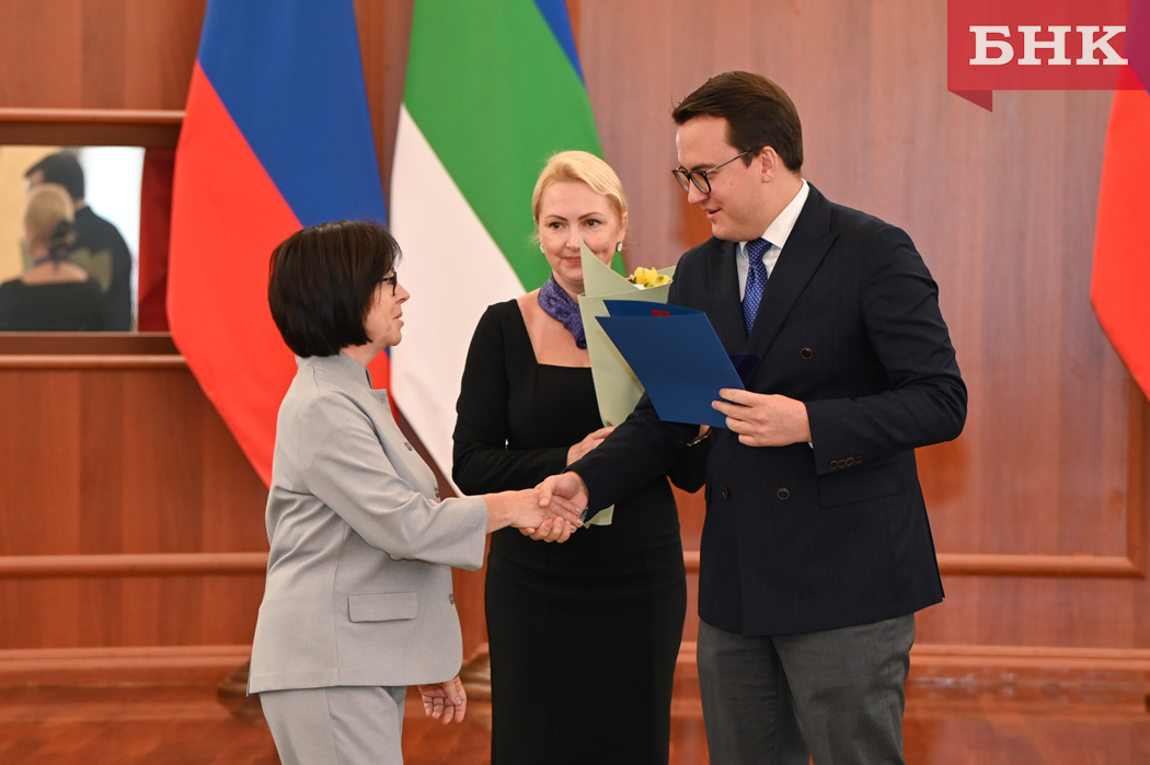 Спектакли, адаптированные издания и культурная карта: за что деятелям культуры Коми вручили правительственные премии