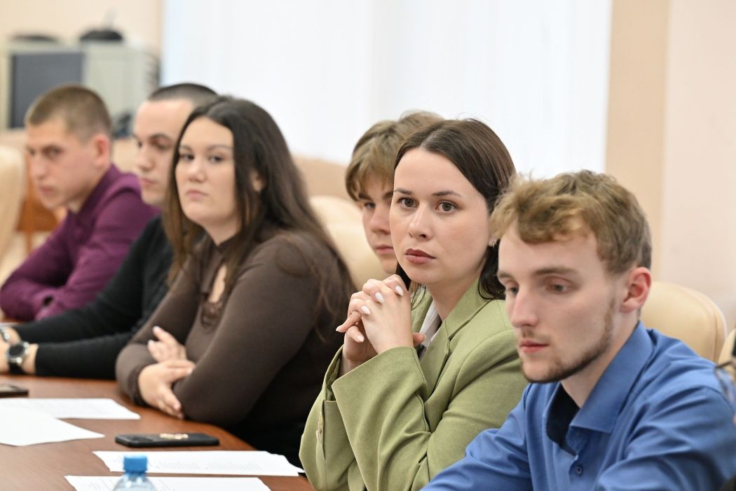 Молодых парламентариев Коми наставили на взаимодействие