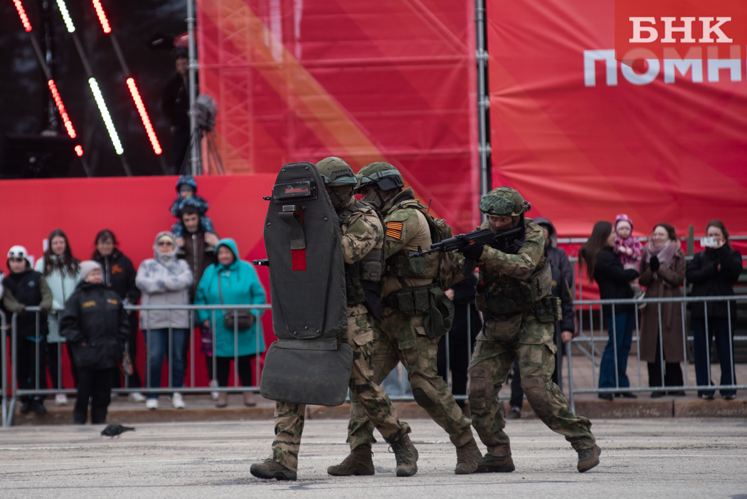 Пенсии силовиков проиндексируют с 1 октября