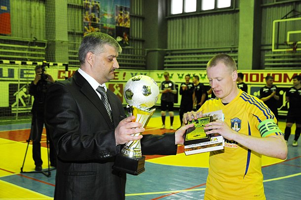 YUR_0789a.jpg YUR_0789a.jpg