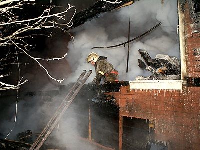 Дом сгорел из за пенопласта