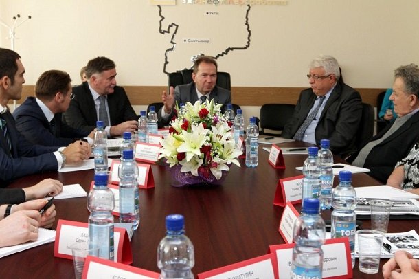 01-IMG_7811.jpg 01-IMG_7811.jpg