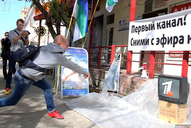 ANT_7715_kolegov-pomidory.jpg ANT_7715_kolegov-pomidory.jpg