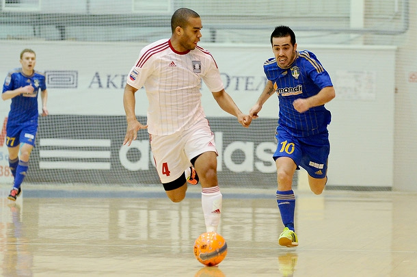 KIR_4297.jpg KIR_4297.jpg