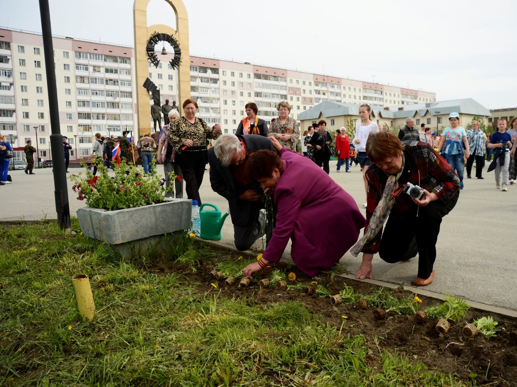 Цветочные ковры украсили города и села Коми в рамках акции «Живая  георгиевская лента» « БНК