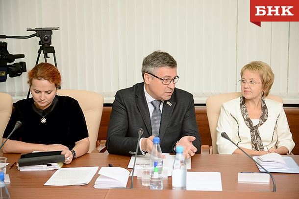 KIR_8150.jpg KIR_8150.jpg