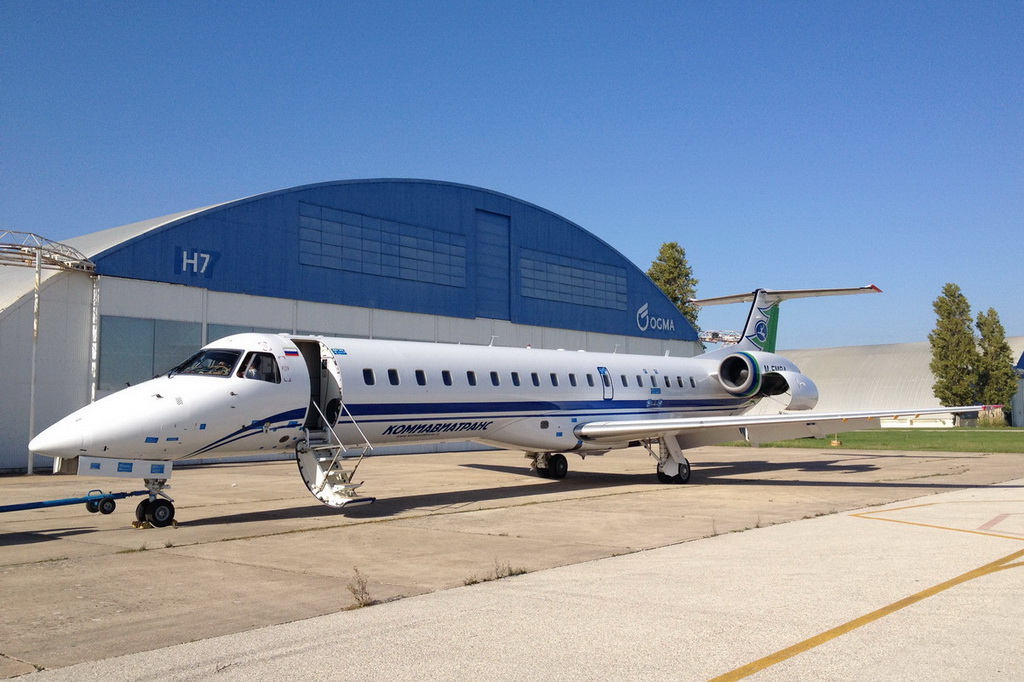 Embraer. Эмбраер самолет. Бразильские самолеты Embraer. Комиавиатранс Эмбраер. Бразильский пассажирский самолет Эмбраер.