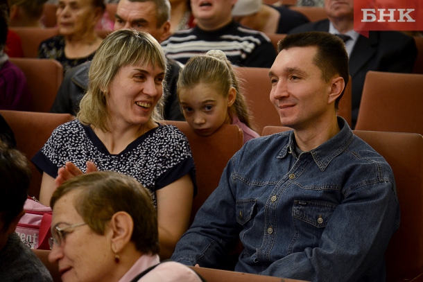 KIR_2190.jpg KIR_2190.jpg