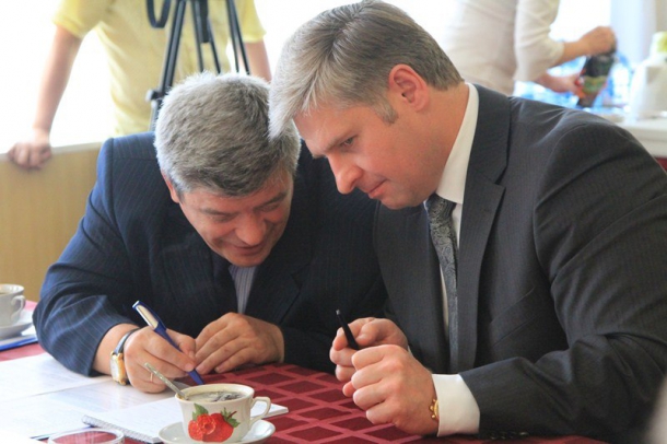 Smirnov-i-Sidor.jpg Smirnov-i-Sidor.jpg