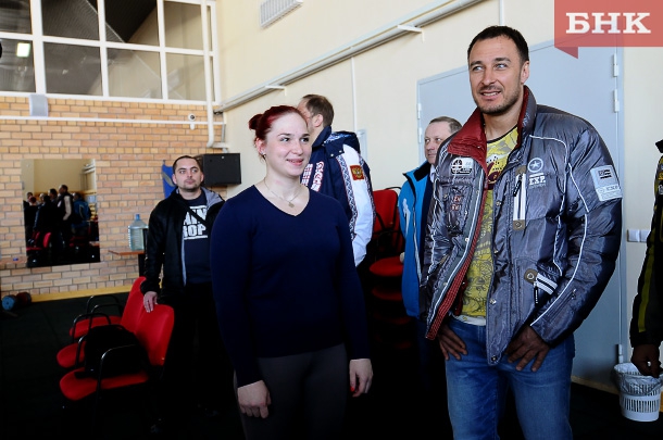 KIR_2097.jpg KIR_2097.jpg