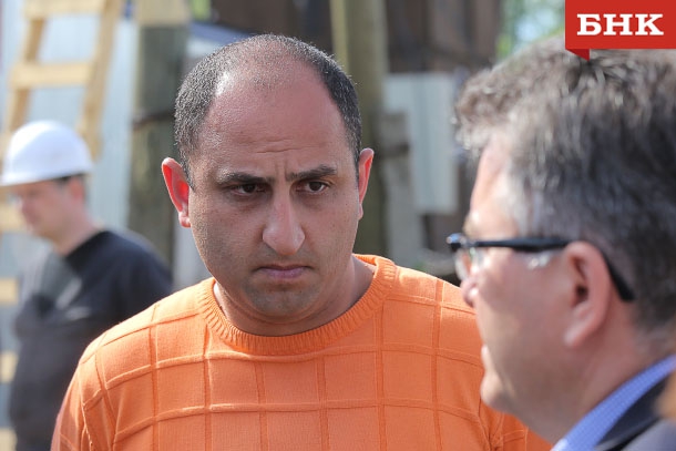 ANT_4010.jpg ANT_4010.jpg