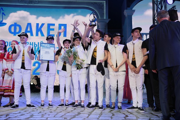 Gran-pri---YuNAITED-BIT.jpg Gran-pri---YuNAITED-BIT.jpg