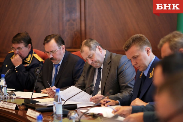 ANT_7953.jpg ANT_7953.jpg