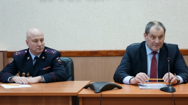 MnuI89l18H-800x600.jpg MnuI89l18H-800x600.jpg