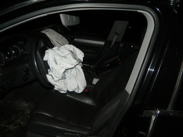 SALON-AVTO.JPG SALON-AVTO.JPG