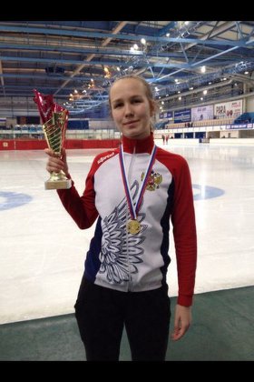 Спортсменка из Коми завоевала «золото» на юношеском Первенстве России по конькобежному спорту