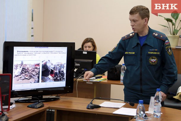 Жертвам ДТП в Сыктывкаре посвятили открытый урок