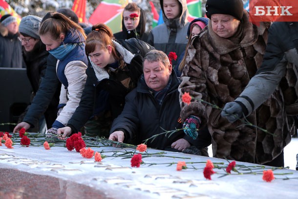 Память неизвестных солдат почтили в Сыктывкаре