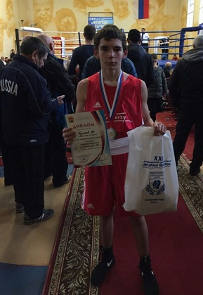 Ухтинский боксер стал вторым на международном турнире «Янтарные перчатки»