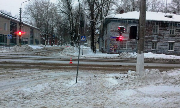 В первый день года на дорогах Коми пострадали два пешехода