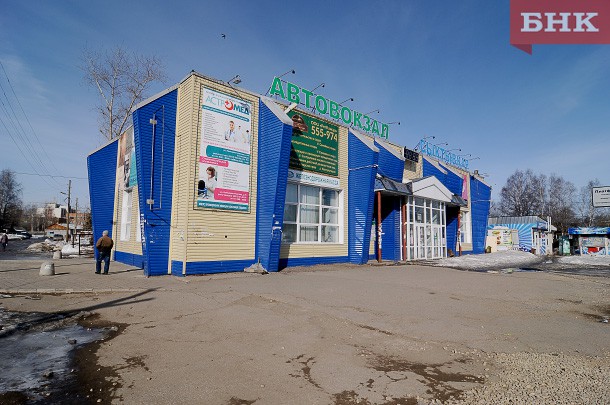 В Сыктывкаре судят ОПГ, которая десять лет вымогала деньги у автоперевозчиков
