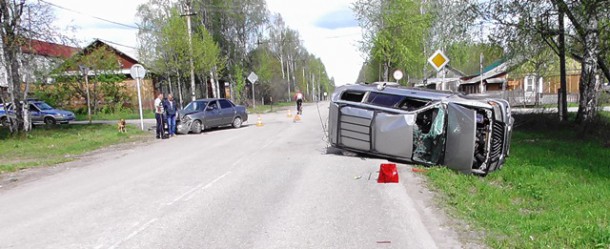 В Сосногорске из-за неуступчивого водителя пострадала автоледи