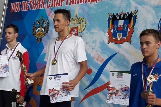Пловец из Коми Николай Зуев завоевал третье золото на VIII Всероссийской Спартакиаде учащихся