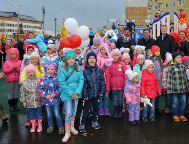 В Усинске при поддержке ЛУКОЙЛ-Коми открыли новый детский городок