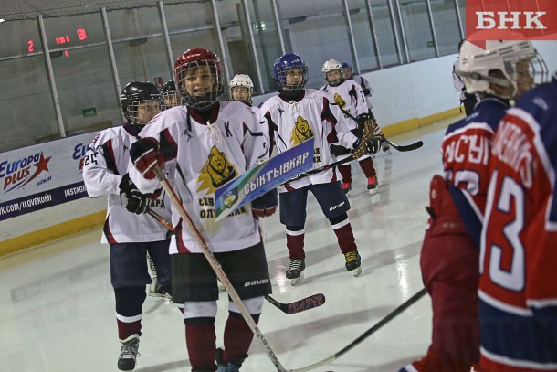Сыктывкарская «Северная Олимпия» выиграла турнир по хоккею «Осенний лед»