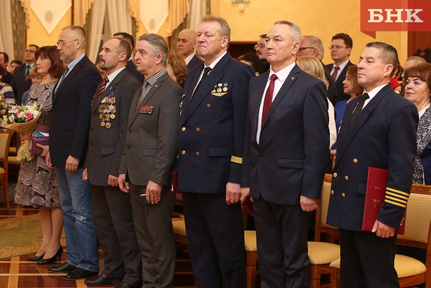Авиаторов Коми отметили государственными наградами