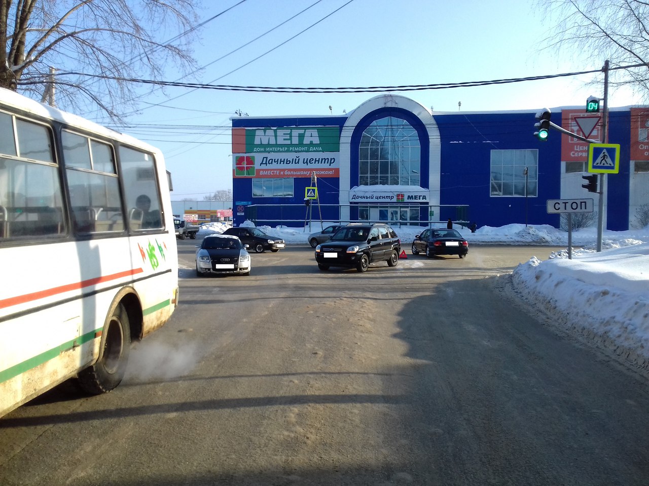 В Сыктывкаре на пешеходном переходе сбили женщину « БНК