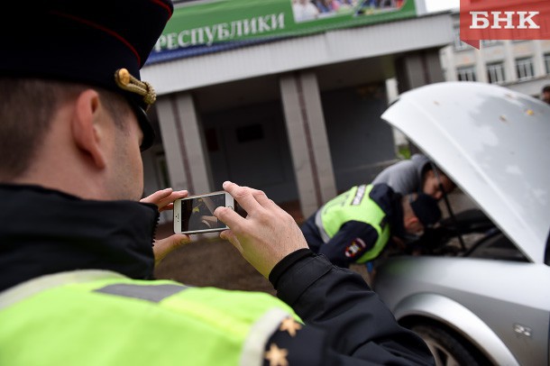 В Усть-Куломском районе внук угнал внедорожник деда