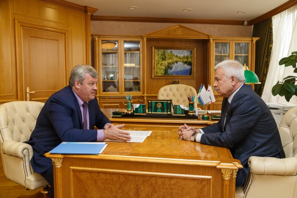 Сергей Гапликов и Вагит Алекперов обсудили стратегическое партнерство