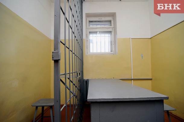 В Сосногорске бывшего полицейского осудили за халатность