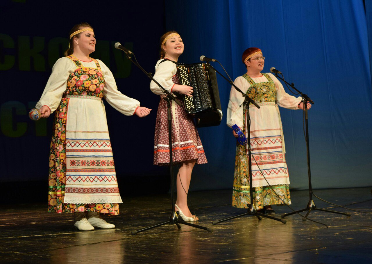 Усть неделя. Ансамбль гуляночка. Народный хор Зонзовой. Ансамбль гуляночка Республика Коми. Ансамбль гуляночка Сыктывкар.