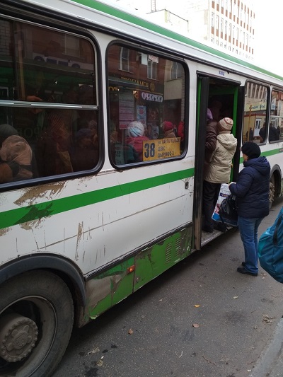 Народный корреспондент: «В дачном автобусе №38 сыктывкарцы устроили давку»