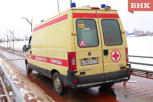 В Ижемском районе в ДТП погиб водитель снегохода