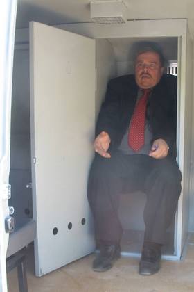 Условия перевозки заключенных признали пыточными