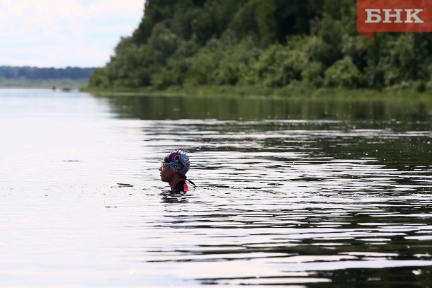 Пловец из Коми преодолел почти 60 км на открытой воде за девять часов