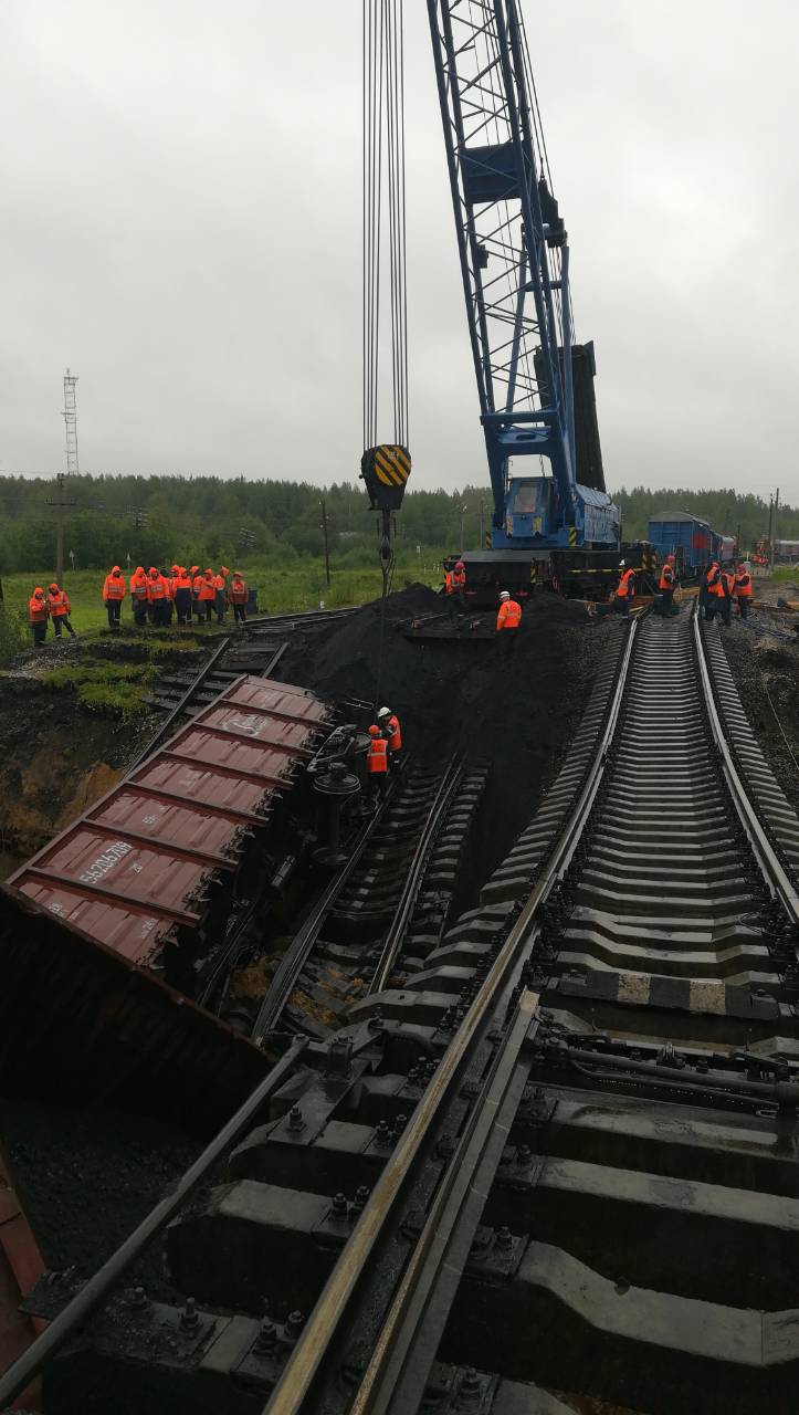 В Сосногорском районе из-за аварии на железной дороге ввели режим ЧС « БНК