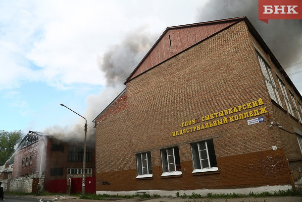 В Индустриальном колледже Сыктывкара продолжается ремонт после пожара